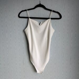 Glam Micro Corduroy Sweetheart Snap Closure Bodysuit White M‎